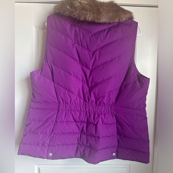 Talbots Like New Vest - Picture 6 of 7